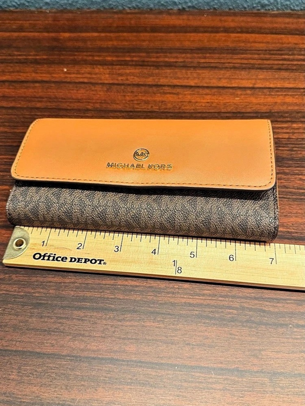 Michael Kors Jet Set Large Signature Logo Tri-Fold Wallet Brown